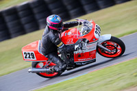 enduro-digital-images;event-digital-images;eventdigitalimages;mallory-park;mallory-park-photographs;mallory-park-trackday;mallory-park-trackday-photographs;no-limits-trackdays;peter-wileman-photography;racing-digital-images;trackday-digital-images;trackday-photos